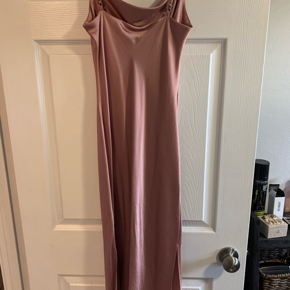 Express midi dress - Picture 2 of 2